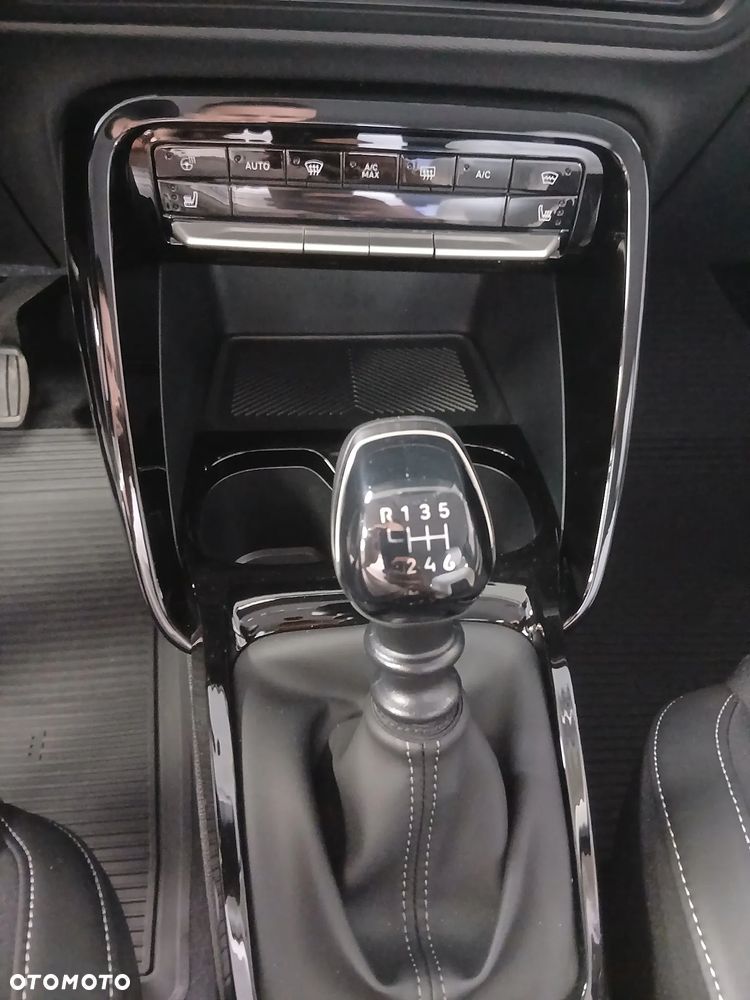Citroën C3 1.2 T Plus - 10