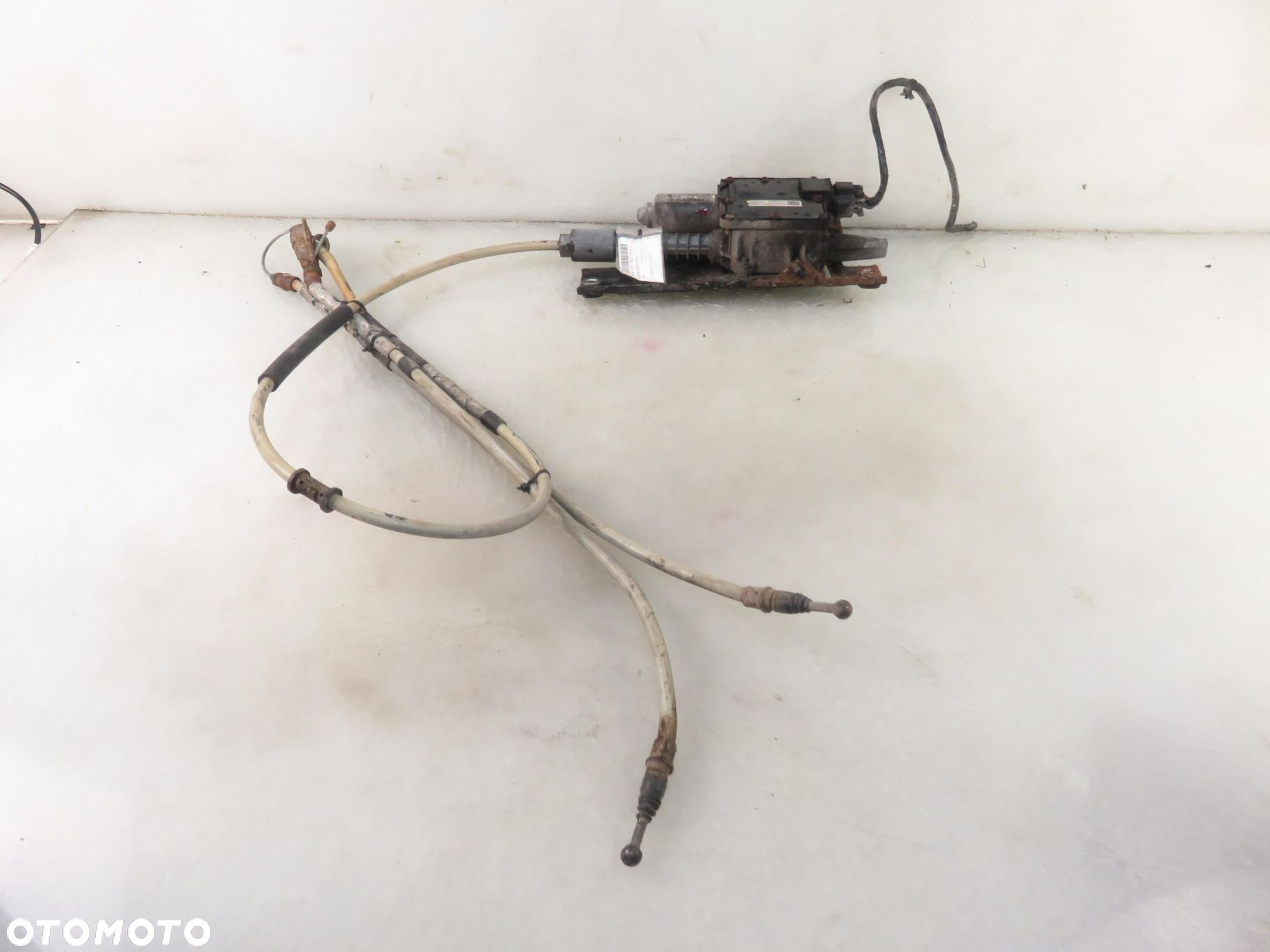 HAMULEC ELEKTRYCZNY OPEL INSIGNIA A A2C53298178 A2C53311601 13310023 - 5
