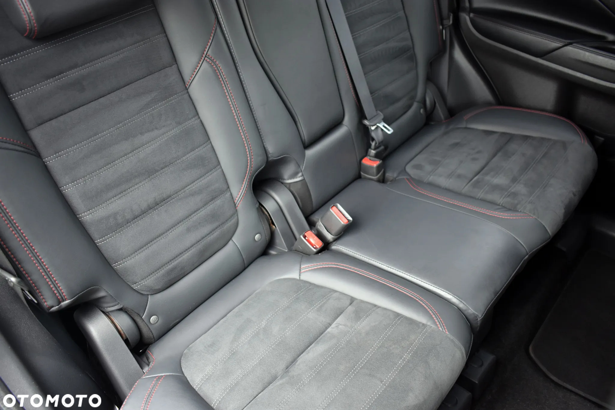 Mitsubishi Outlander 2.0 4WD CVT Diamant Edition+ - 39