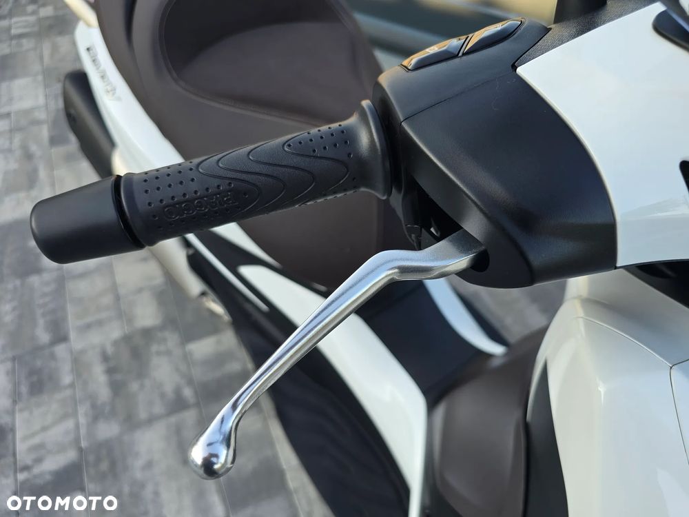 Piaggio Beverly - 23