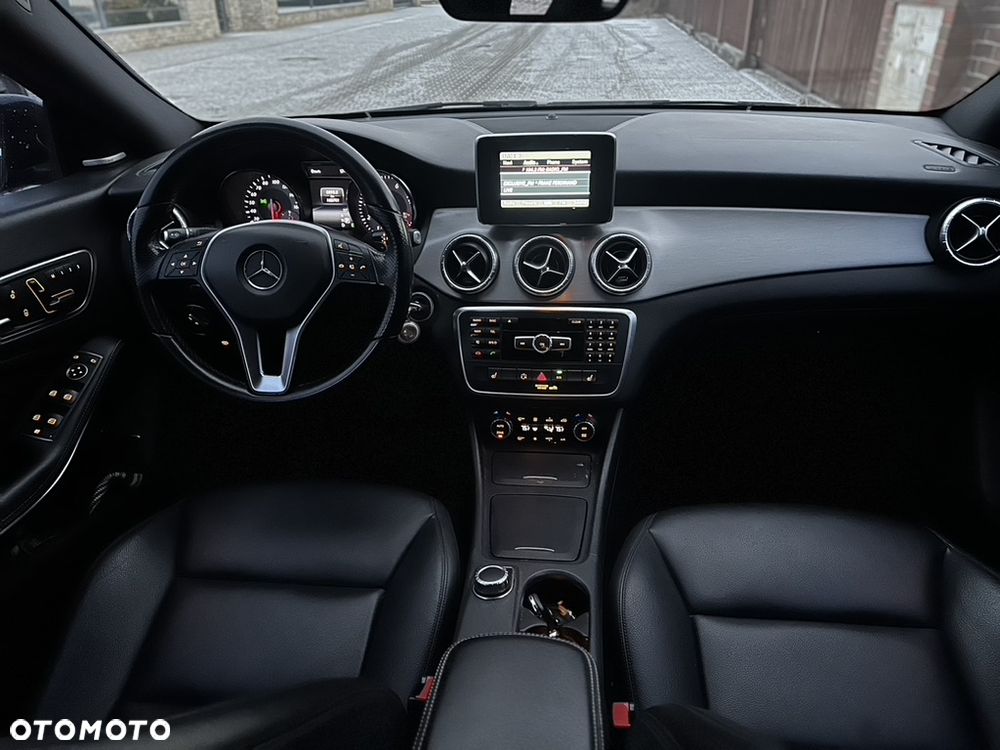 Mercedes-Benz CLA 250 7G-DCT AMG Line - 8