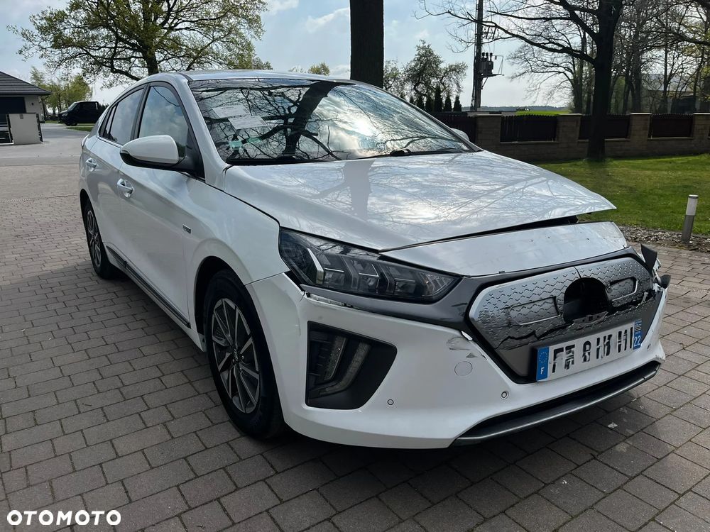 Hyundai IONIQ - 1