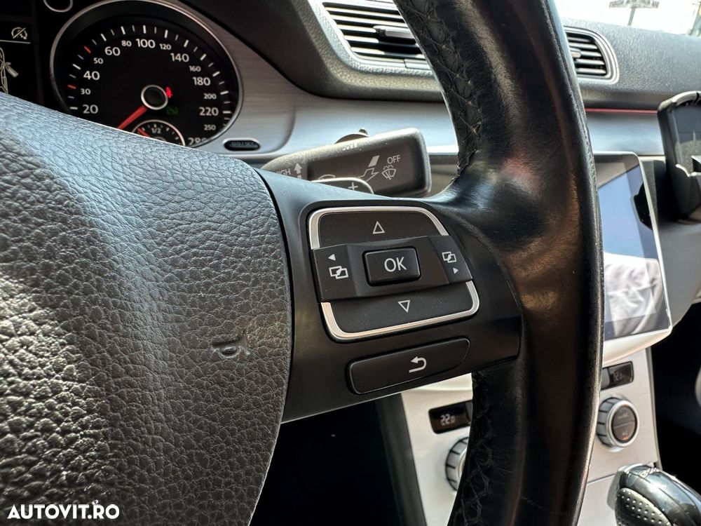 Volkswagen Passat CC - 17