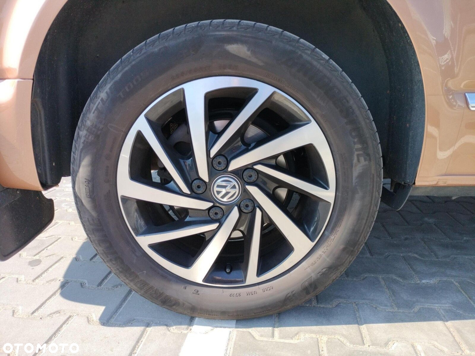 Volkswagen Caravelle 6.1 2.0 TDI L2 Highline 4Motion DSG - 18
