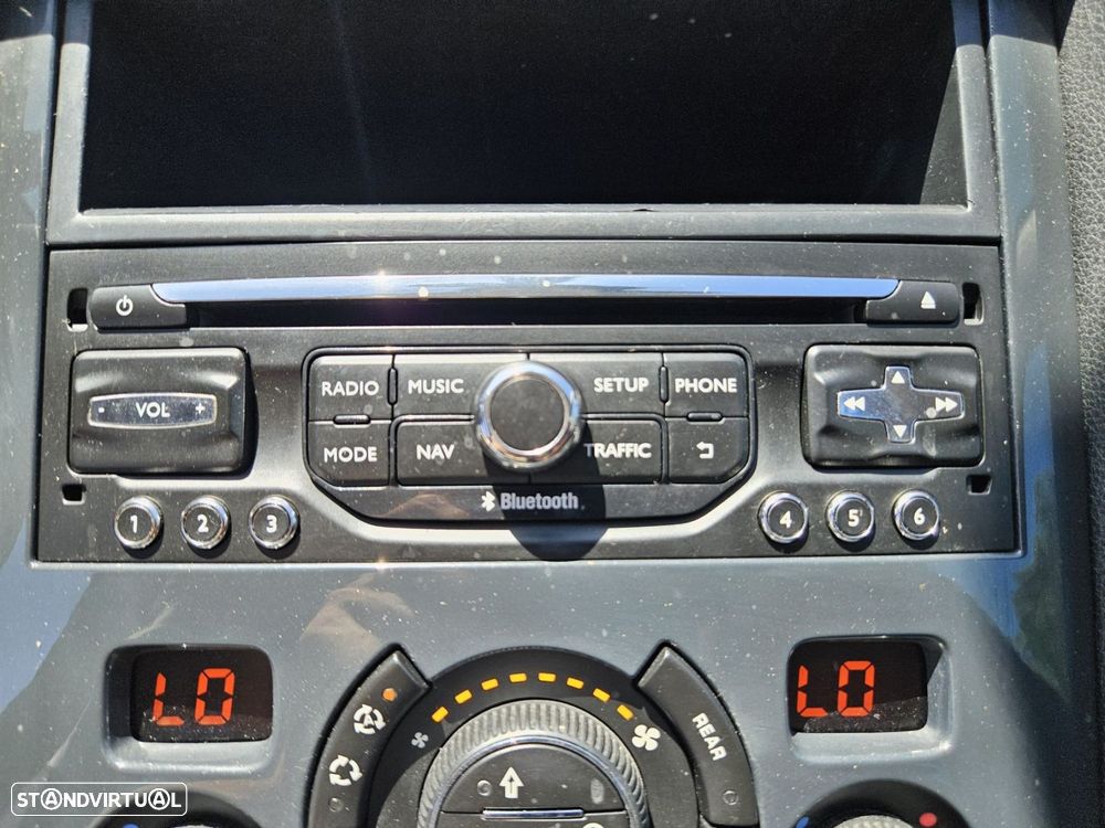 Peugeot 5008 1.6 BlueHDi Style - 29