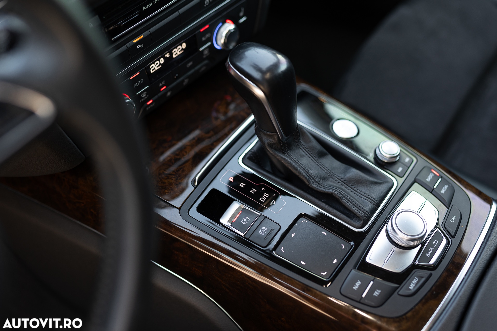 Audi A6 Avant 2.0 TDI Ultra S tronic - 12