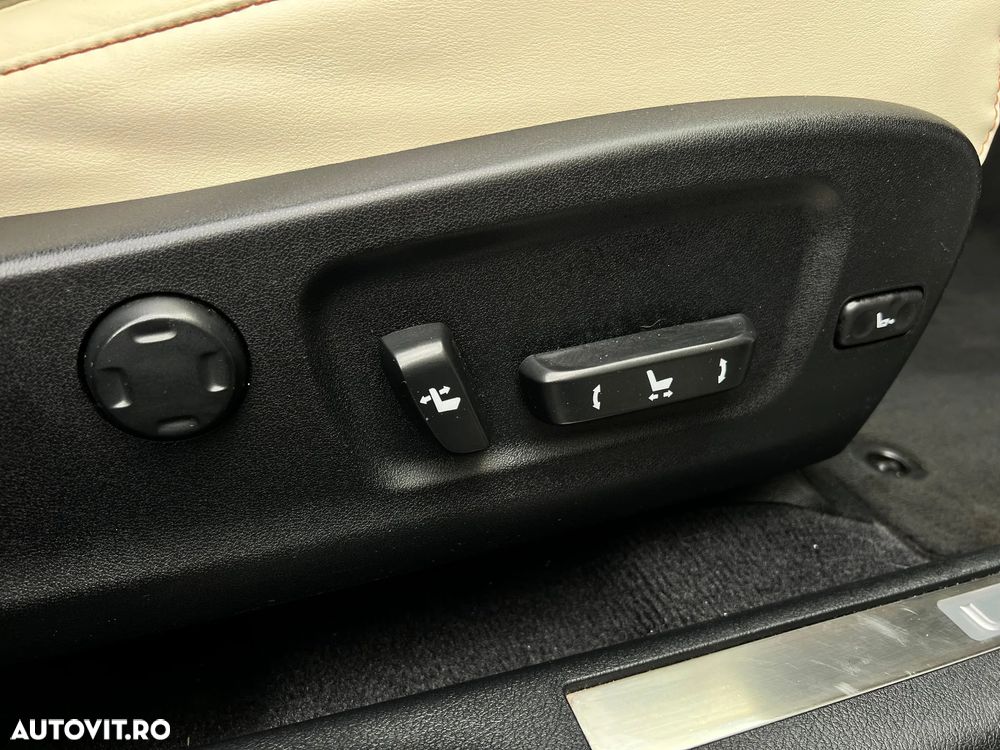 Lexus Seria RX 450h Aut. Luxury - 23