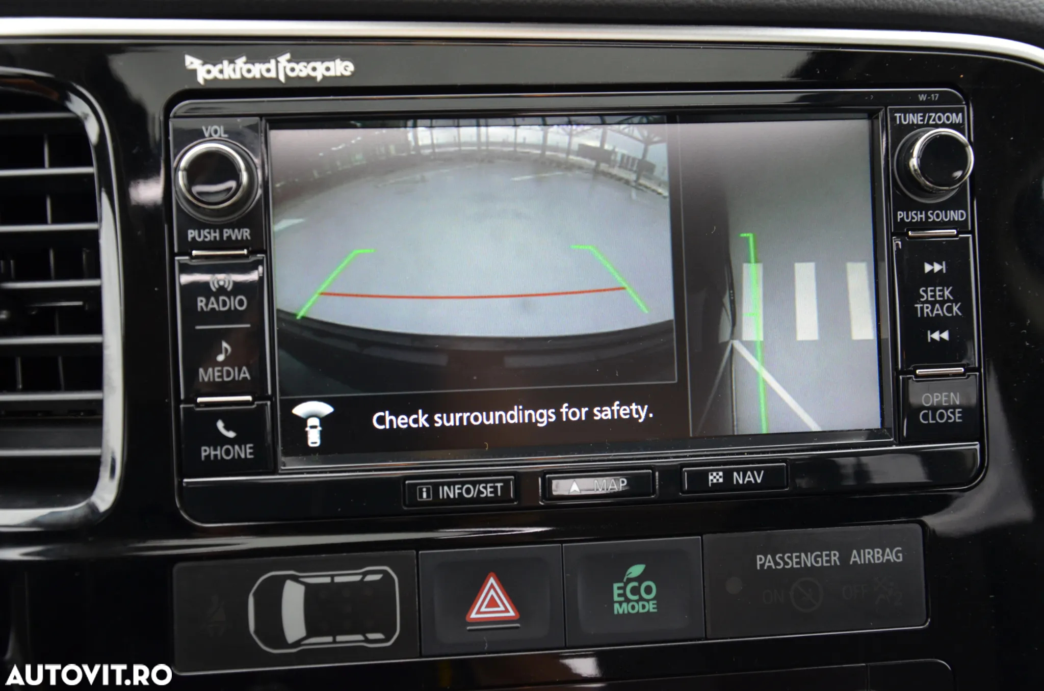 Mitsubishi Outlander 2.2 DI-D 4WD Automatik Diamant Edition+ - 33