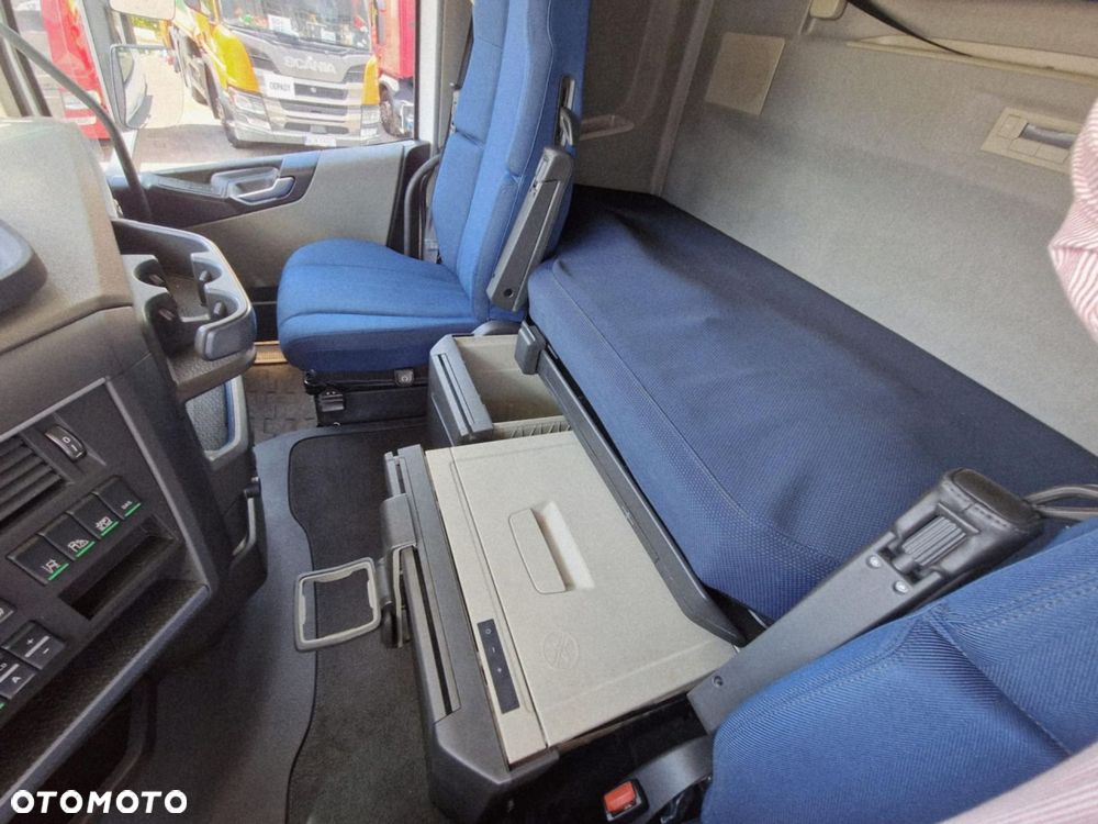 Volvo FH 460 I-SHIFT - 17