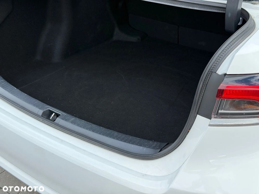 Toyota Corolla 1.8 Hybrid Active - 14