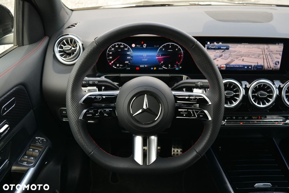 Mercedes-Benz GLA 200 d AMG Line 8G-DCT - 18
