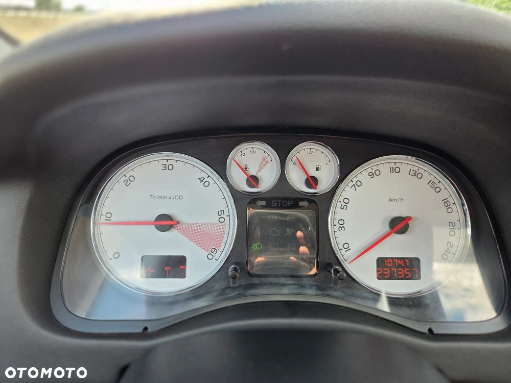 Peugeot 307 HDi 135 Tendance - 16