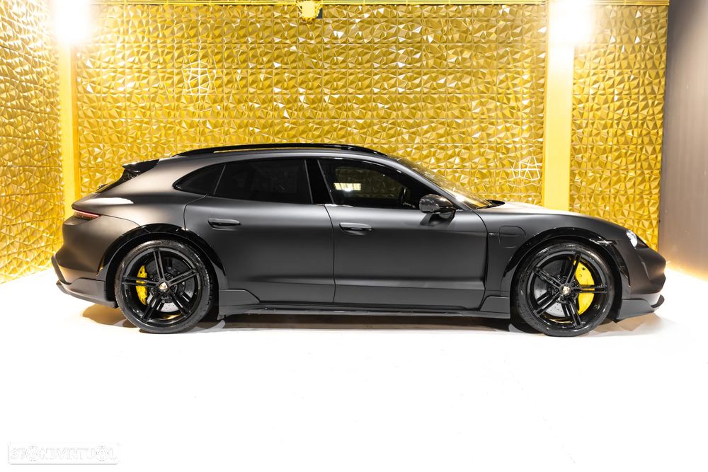 Porsche Taycan Cross Turismo Turbo S - 8