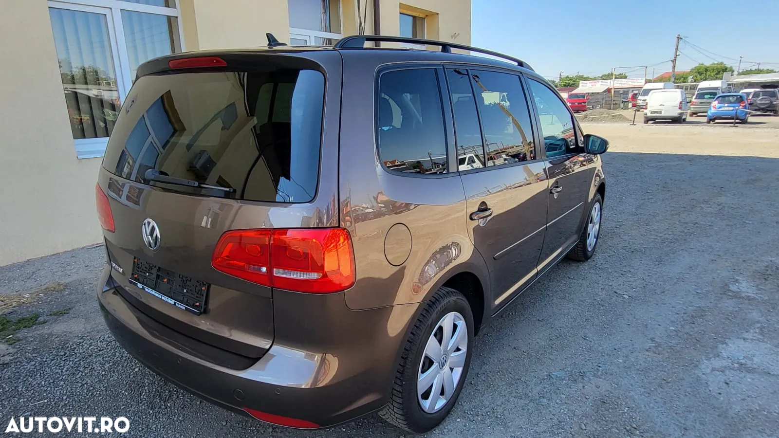 Volkswagen Touran - 3