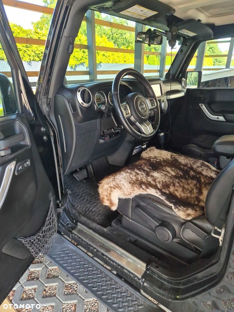 Jeep Wrangler - 5