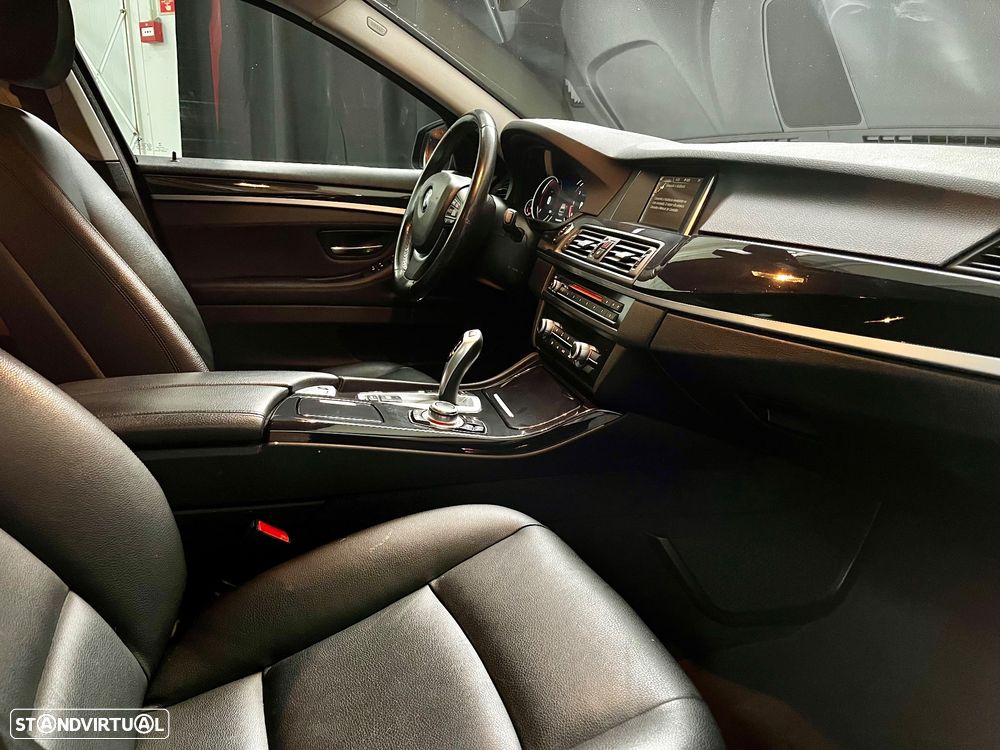 BMW 520 d Auto - 14