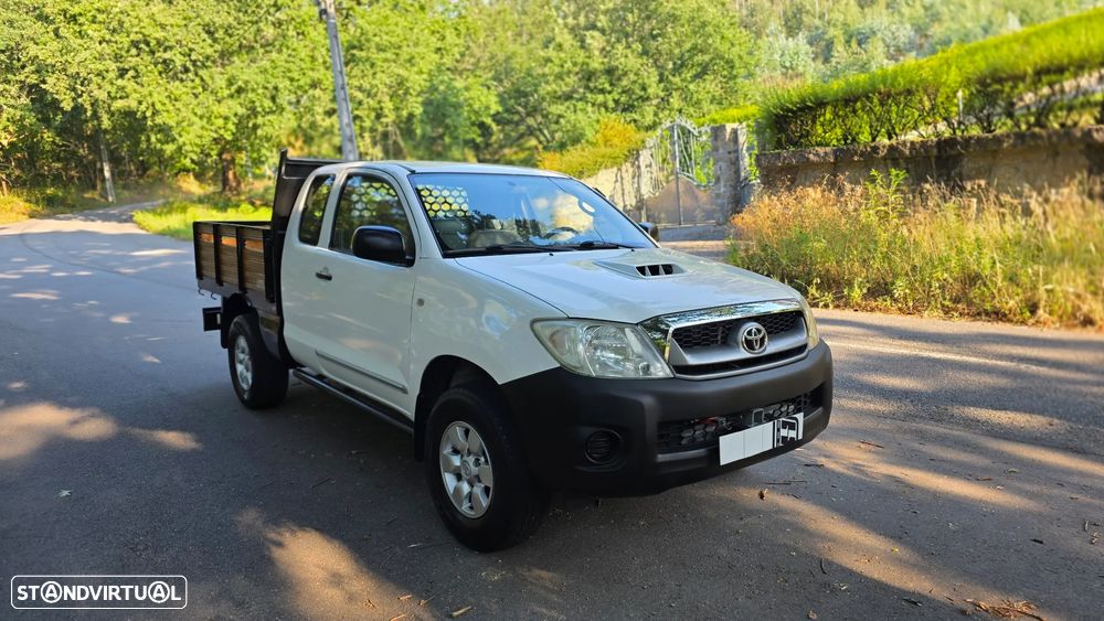 Toyota Hilux 4x4 Extra Cab DPF Comfort - 9
