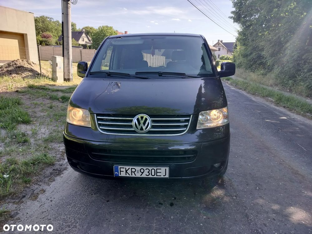 Volkswagen Multivan - 17