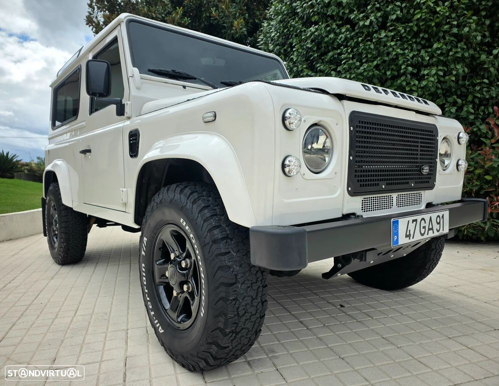 Land Rover Defender - 43