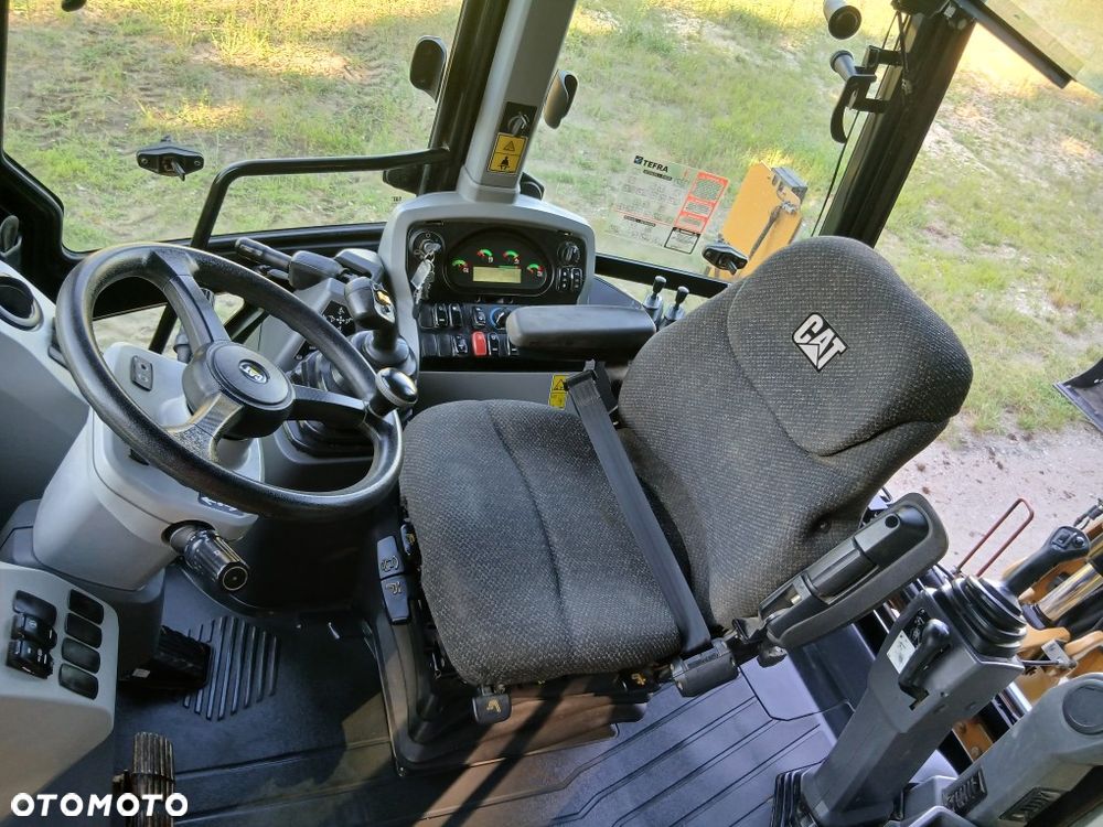 Caterpillar 432f2 - 13