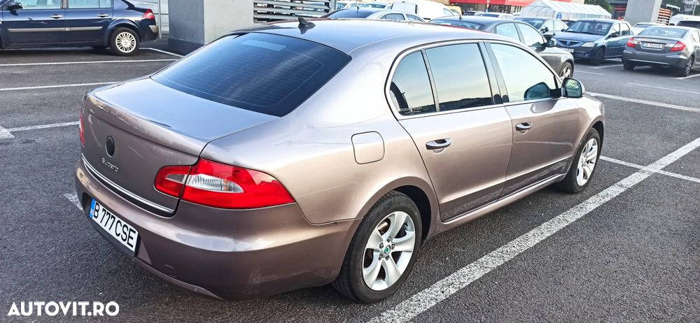 Skoda Superb Combi 1.4 TSI Comfort - 4