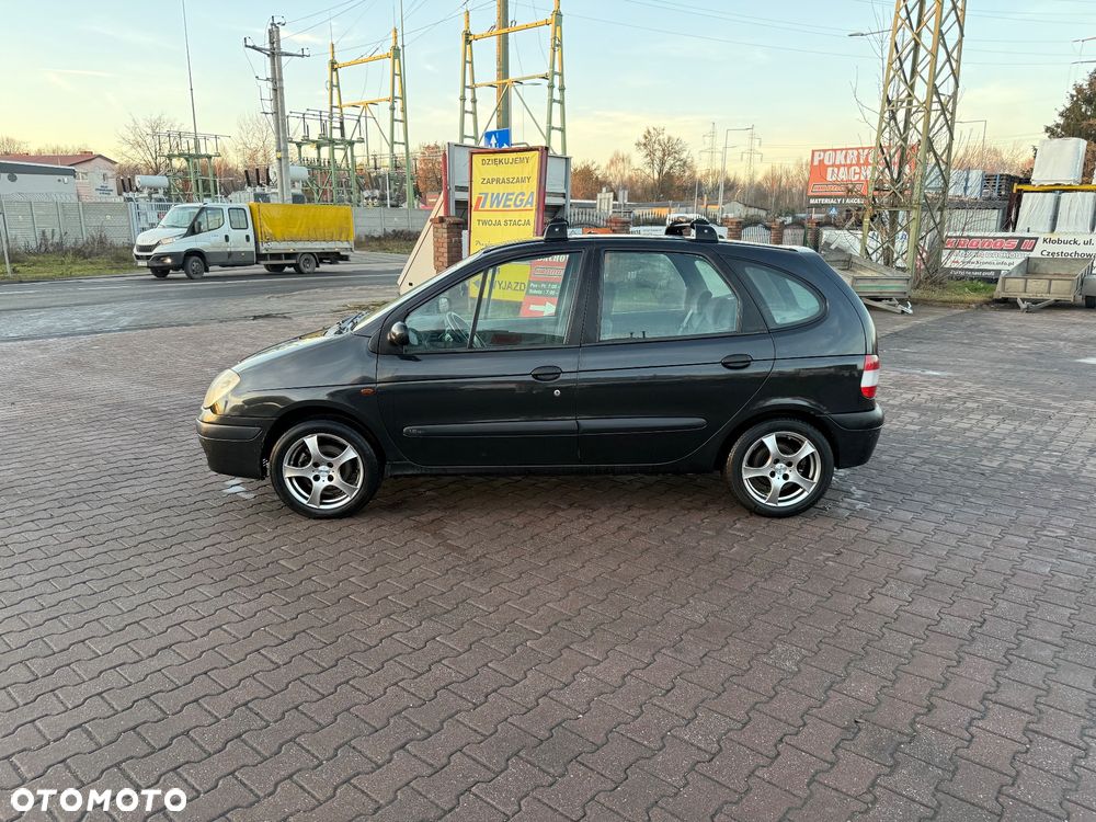 Renault Megane 1.6 Privilege - 6