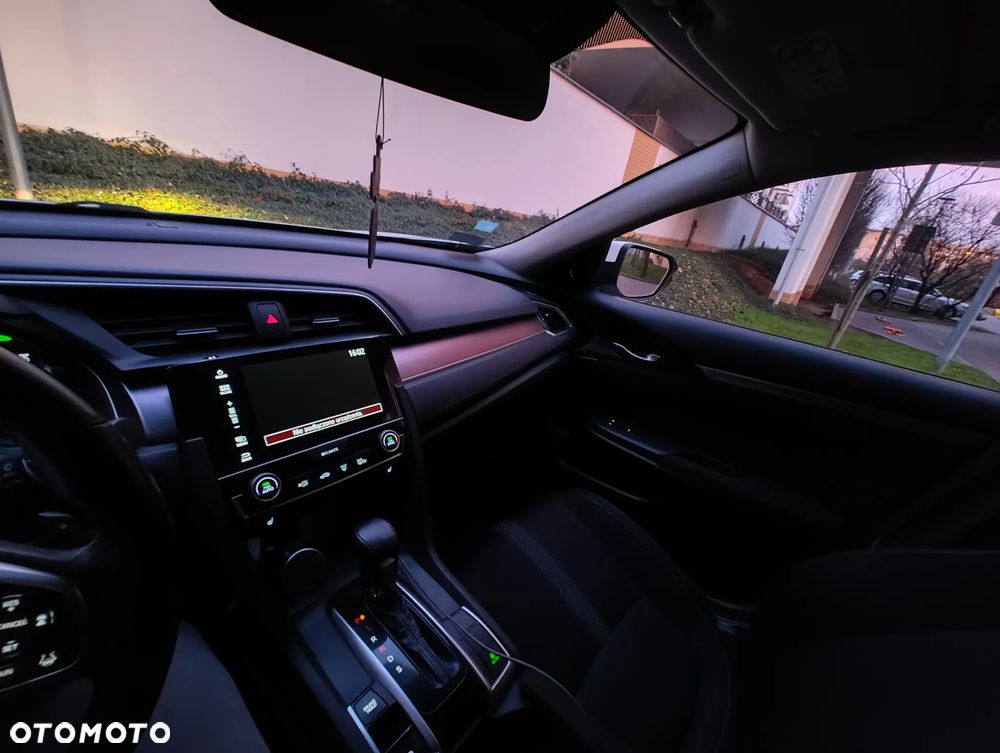 Honda Civic 1.5 T Elegance CVT - 31