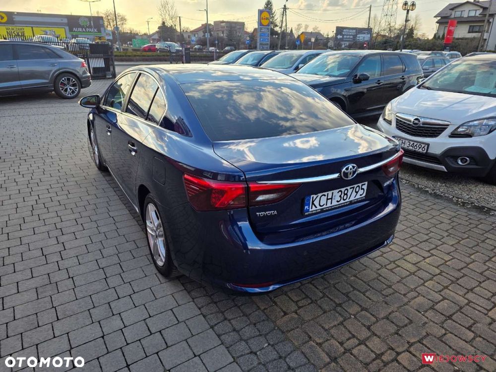 Toyota Avensis - 9