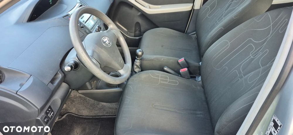 Toyota Yaris 1.33 Luna Start - 9