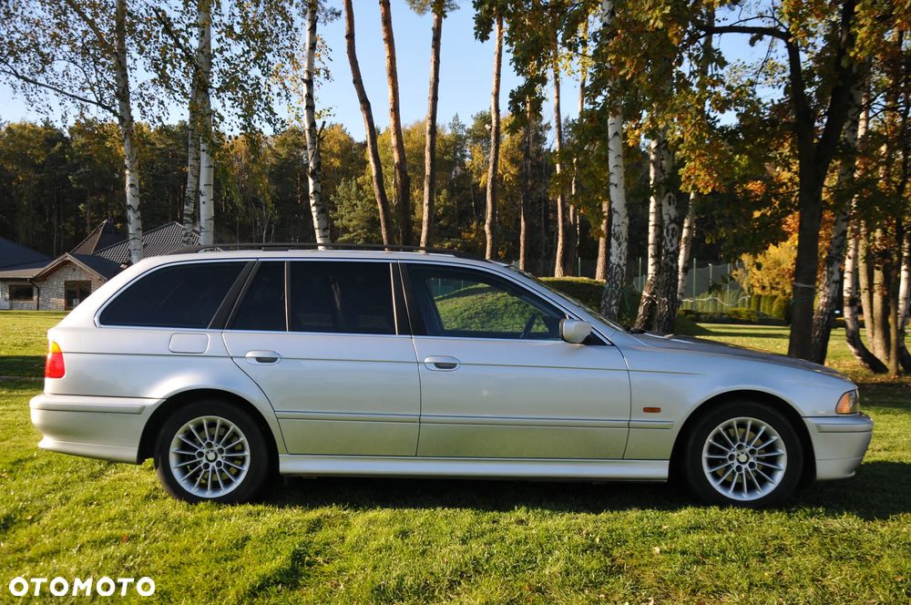BMW Seria 5 520i - 10