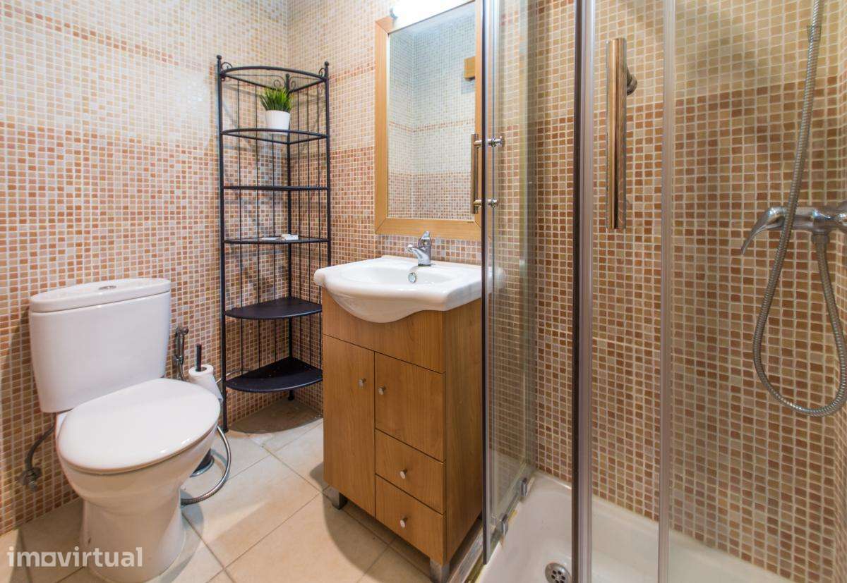 Apartamento com 1 quartos - localizado em Princípe Real Lisbon - Grande imagem: 2/16