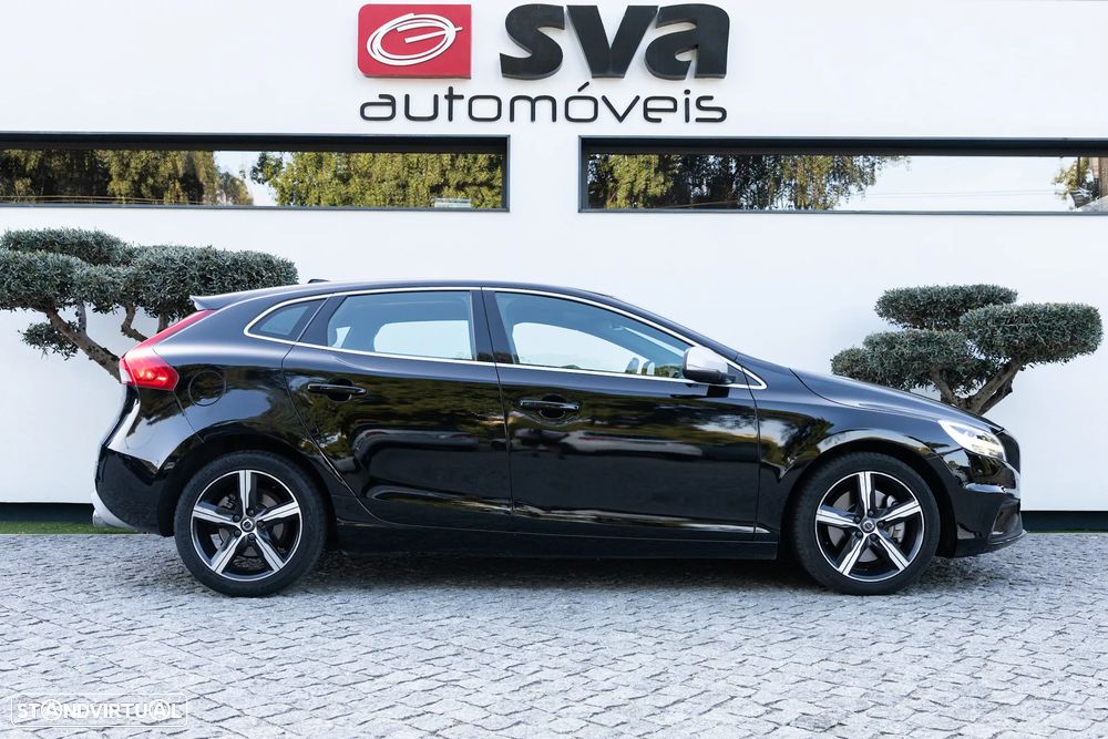 Volvo V40 2.0 D3 R-Design - 3