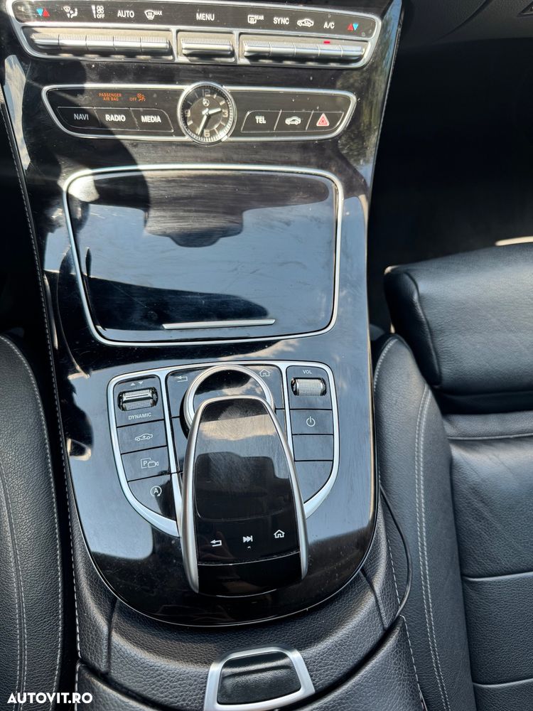 Mercedes-Benz E 220 d 4MATIC Aut. - 11