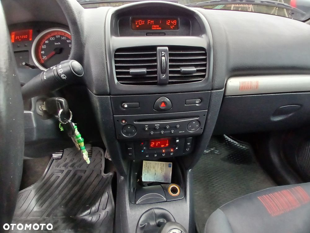 Renault Clio 1.4 Extreme - 7