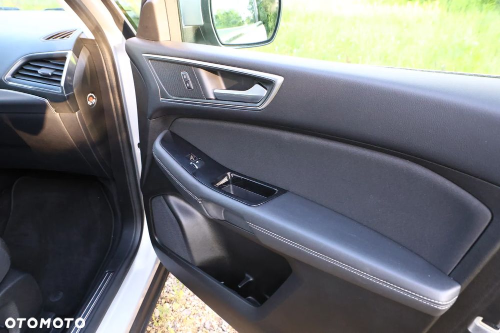 Ford Galaxy 1.5 EcoBoost Titanium - 28