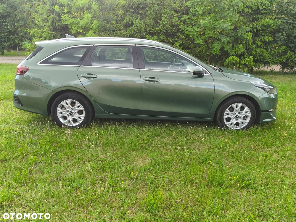 Kia Ceed 1.6 CRDi (48V Mild-Hybrid) Vision - 3