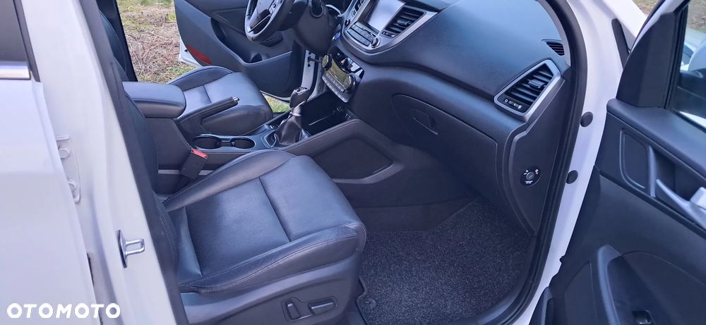 Hyundai Tucson 1.6 Turbo 4WD Premium - 16