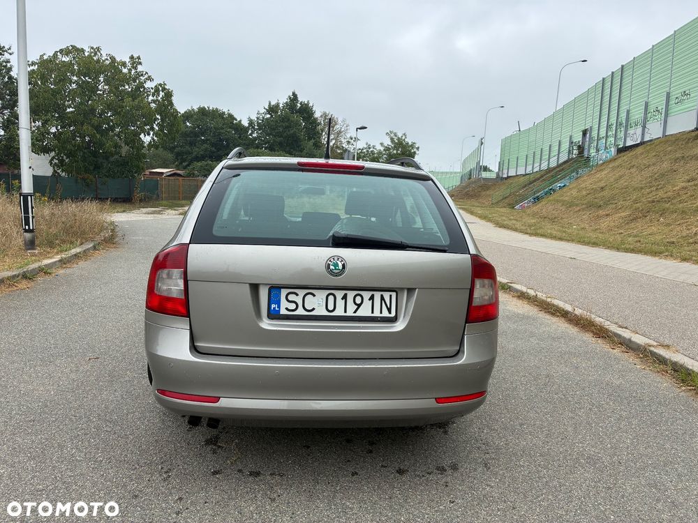 Skoda Octavia 1.4 TSI Ambiente - 7