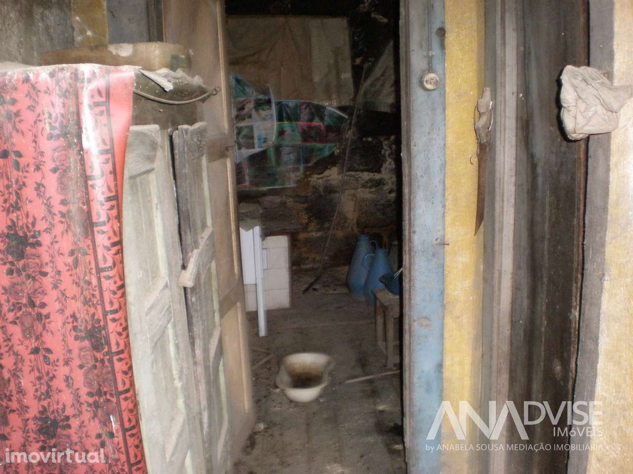 Moradia para Restaurar T2 Venda em São João de Lourosa,Viseu - Grande imagem: 3/10