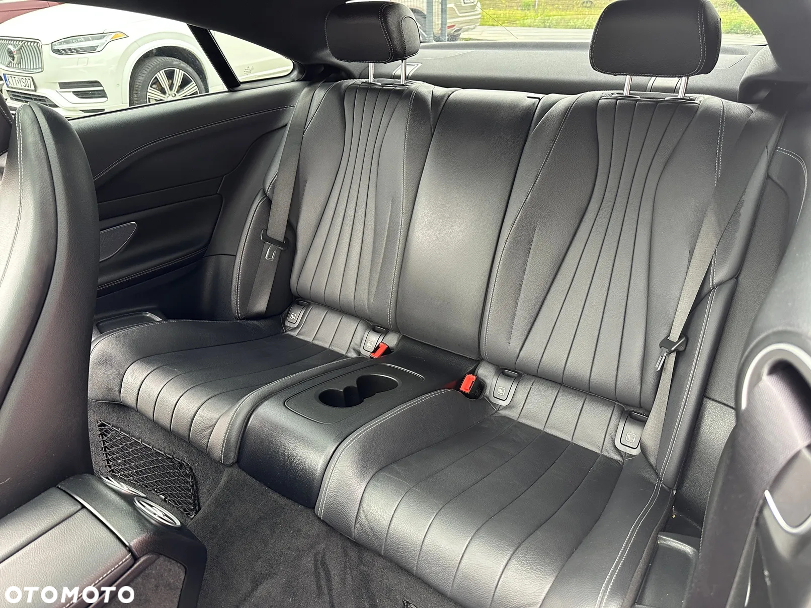 Mercedes-Benz Klasa E 220 d Coupe 4-Matic 9G-TRONIC - 8