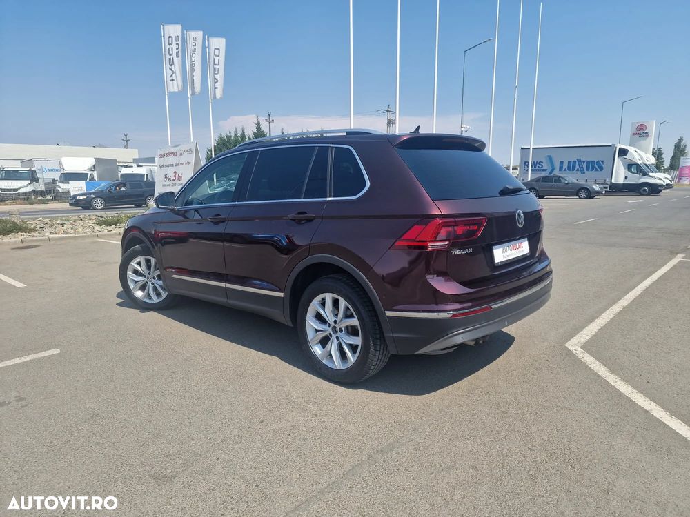 Volkswagen Tiguan - 4
