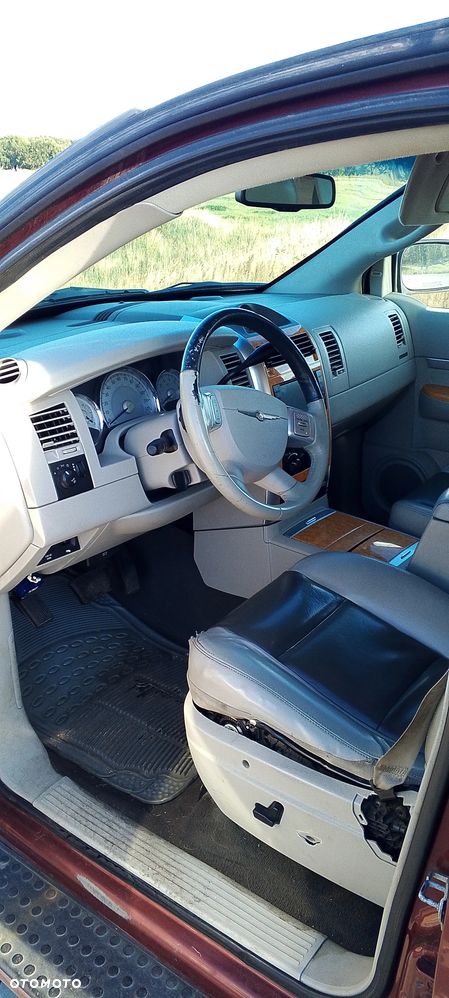 Chrysler Aspen 2008 photo 4