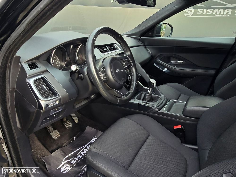 Jaguar E-Pace - 41