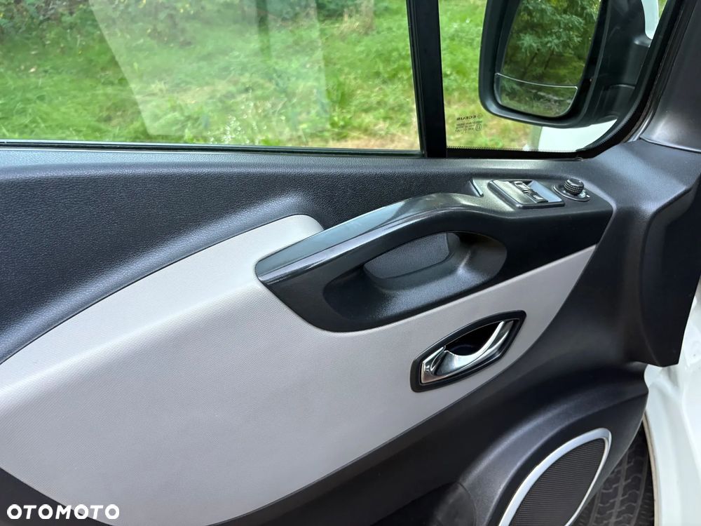Renault Trafic - 8