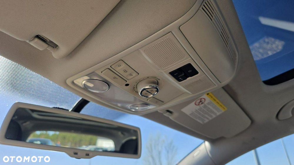 Volkswagen Passat - 17