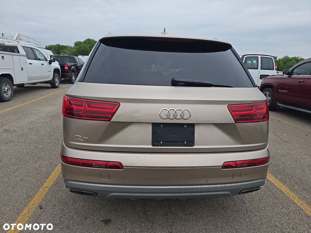 Audi Q7 - 5