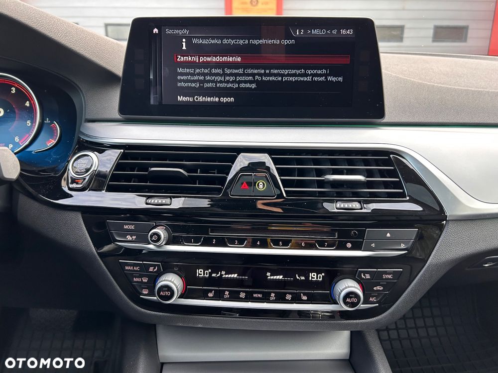 BMW Seria 5 520d xDrive Business Edition sport - 37