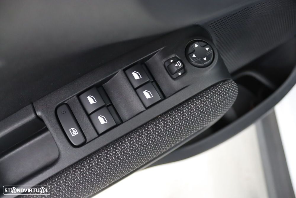 Citroën C3 Aircross 1.2 PureTech C-Series - 17