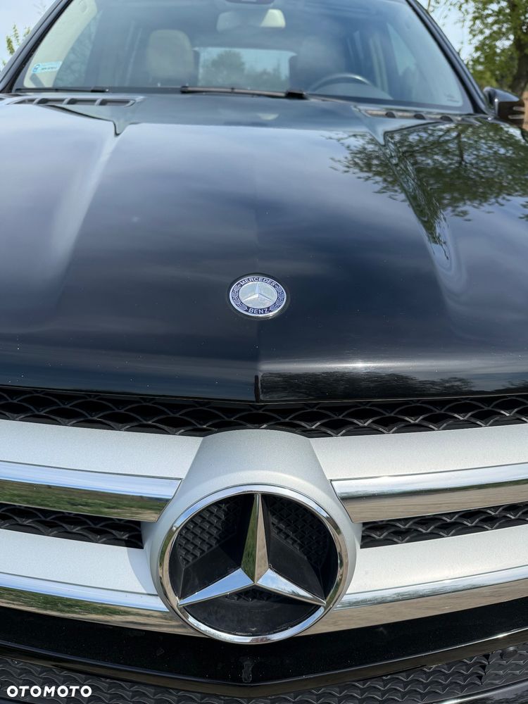 Mercedes-Benz GL - 11