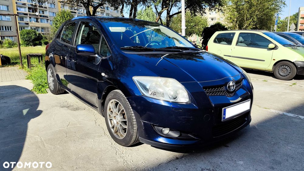 Toyota Auris - 1